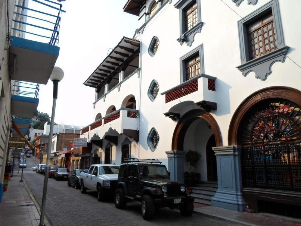 מנסניו Hotel Colonial מראה חיצוני תמונה