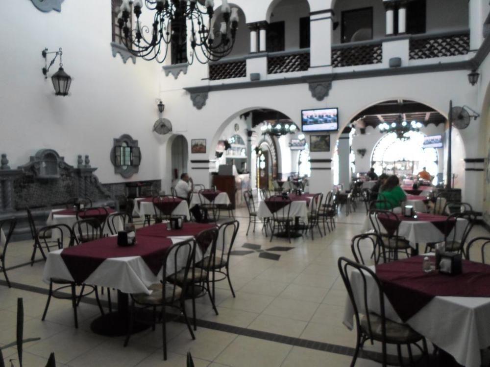 מנסניו Hotel Colonial מראה חיצוני תמונה